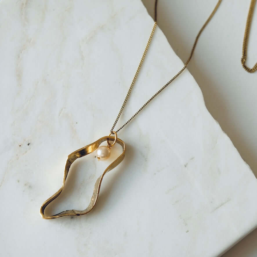 Puddle Necklace