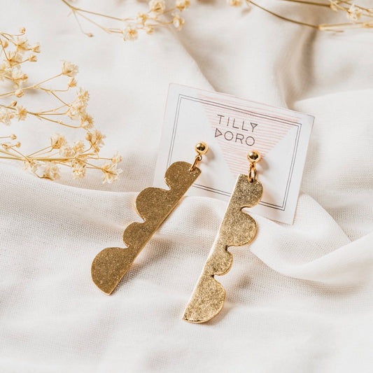 hills earrings